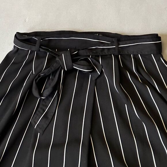 5 for $40 Banana Republic Skirt Women Size 4 - Picture 3 of 7